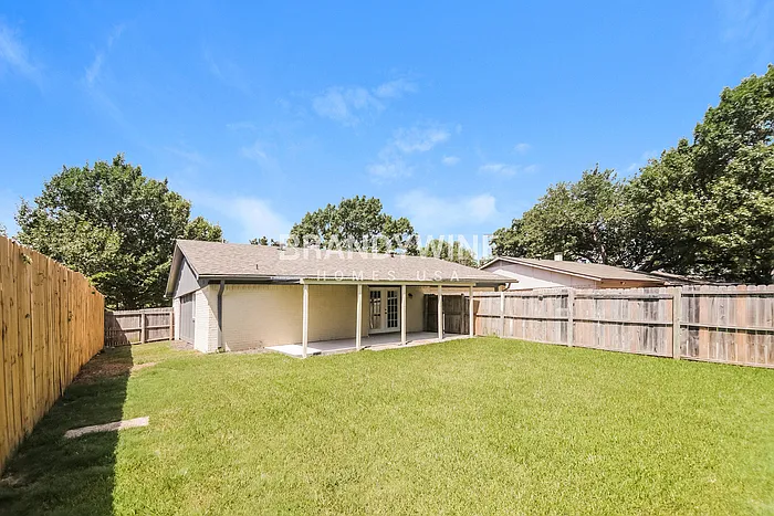 1821 Whiteoak Dr — Photo 20