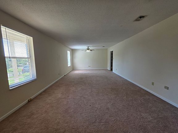 3rd image of 5565 Charbar Dr