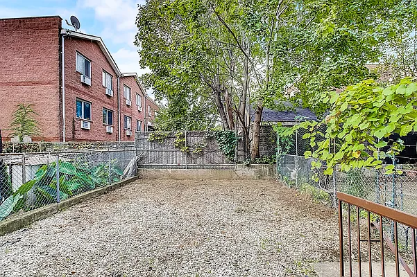 Sold by Keller Williams Realty Landmark II | media 18