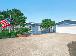 5707 NE Windmill Dr, Newport, OR 97365