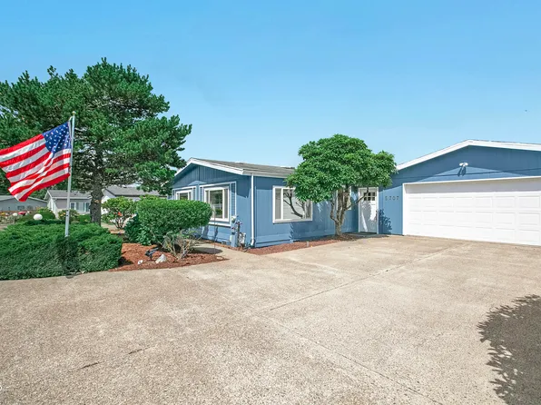 5707 NE Windmill Dr, Newport, OR 97365