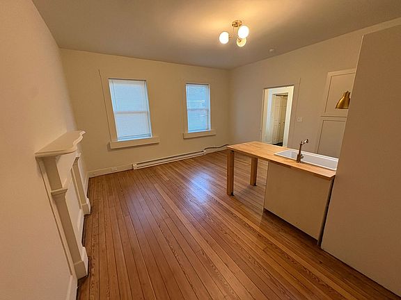 5th image of 2711 Indiana Ave #2