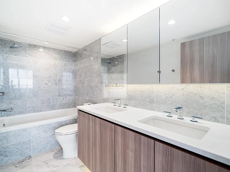 455 SW Marine Dr #3 — Photo 21