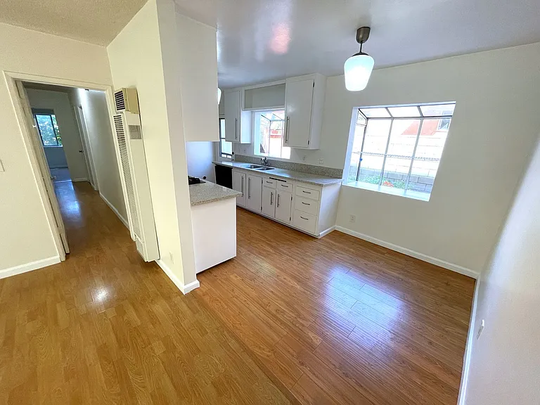 3607 Schaefer St — Photo 7