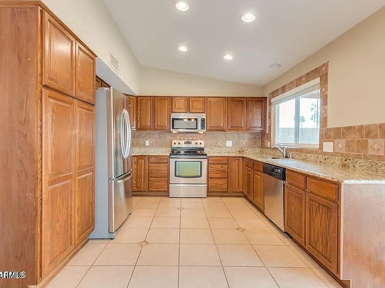 6808 E Sandra Ter — Photo 18