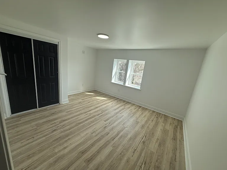 5104 Master St #2 — Photo 8