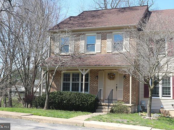 3rd image of 401 Briarcreek Dr