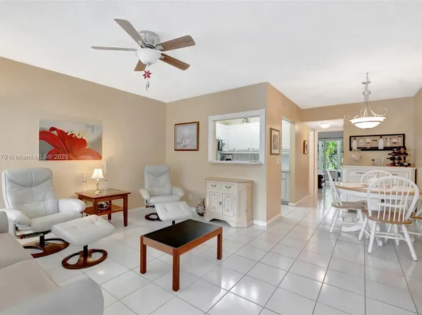 58 Oakridge E #58, Deerfield Beach, FL 33442