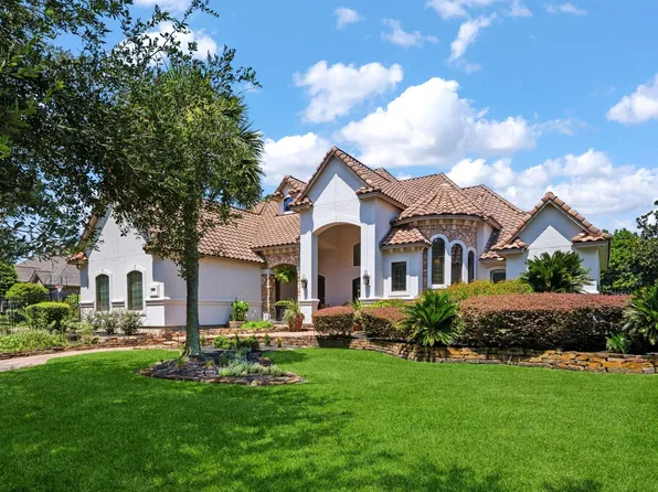 5906 Royal Point Dr, Kingwood, TX 77345