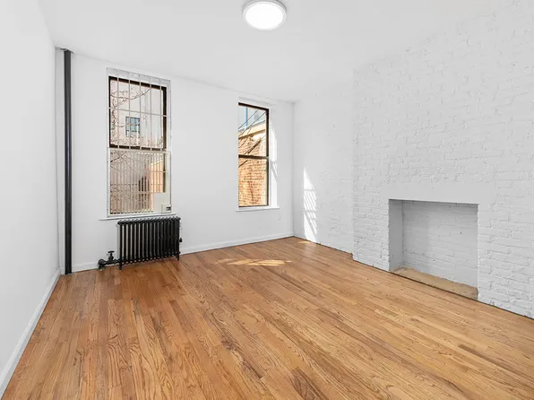 269 E 10th St APT 14, New York, NY 10009