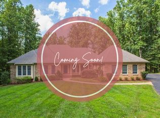 5648 Green Springs Dr, Warrenton, VA 20187