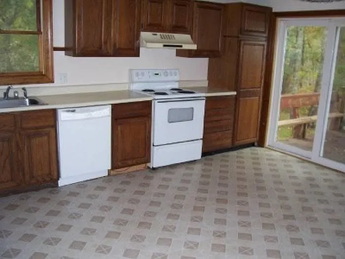 110 Regional Ave — Photo 5
