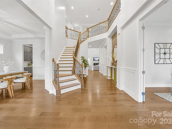 5th image of 2316 Loire Valley Dr