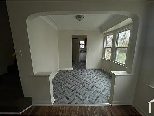 9544 Plainview Ave — Photo 7