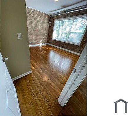 3rd image of 7748 S Essex Ave #401