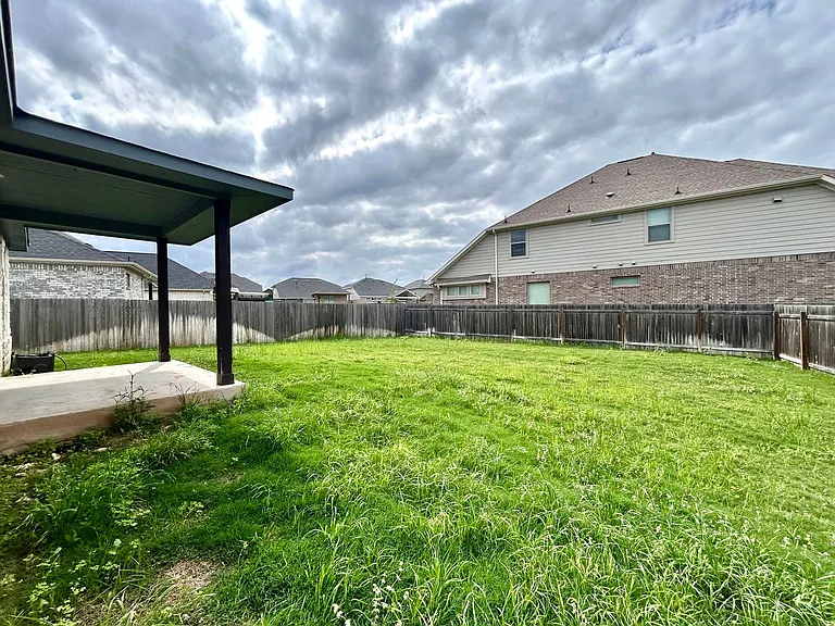 208 Azalea Springs Rd — Photo 9