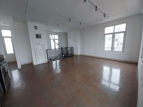 5th image of 409 W Olympic Blvd Penthouse 708