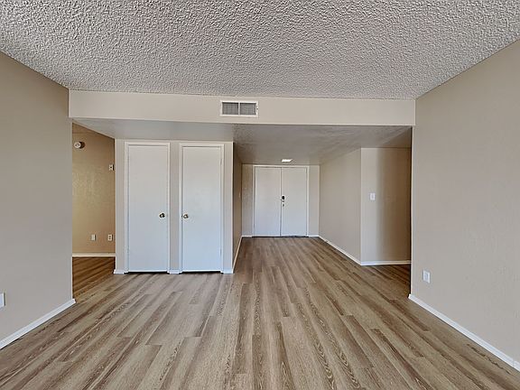 4th image of 8441 N 104th Ave