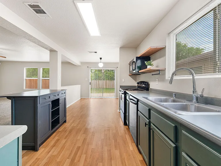 10034 Southern Sun — Photo 13
