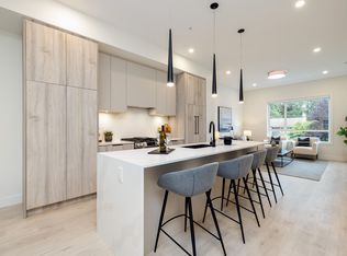 4538 208th St, Langley, BC V3A4X6