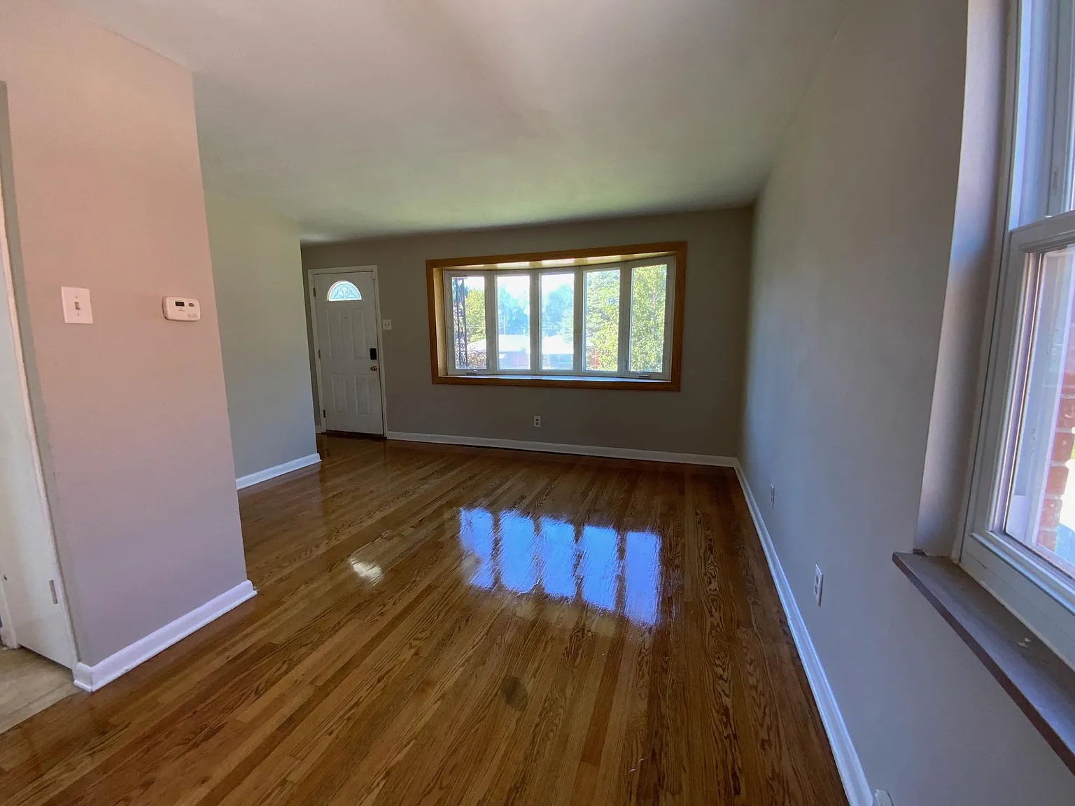 2 bed, 900 sqft, $1,100 — Photo 4