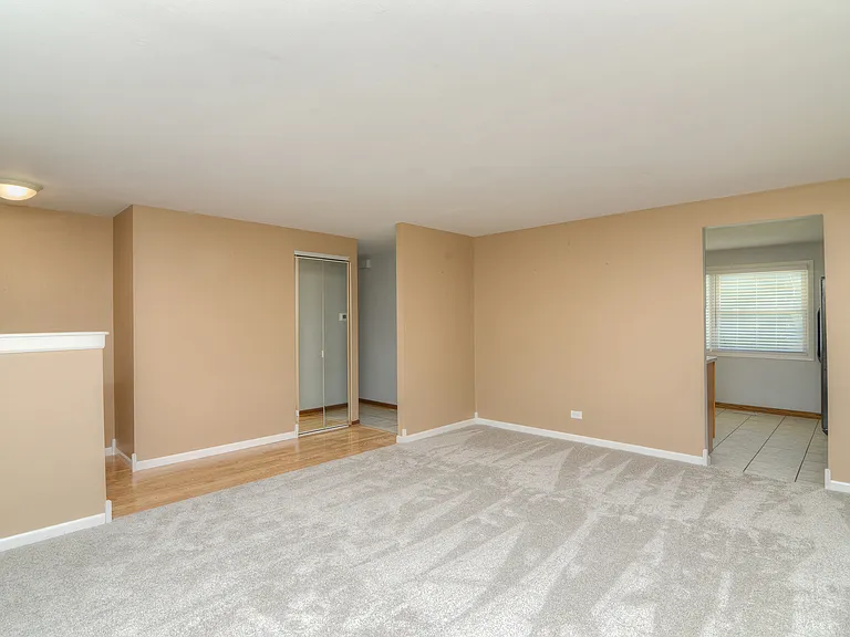 930 Sharon Ln — Photo 9