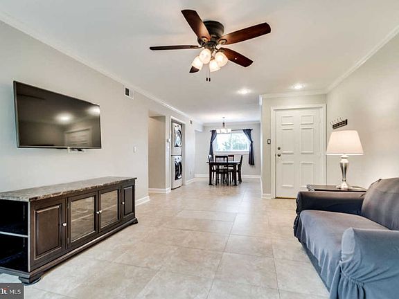 3rd image of 6270 Rose Hill Ct #2