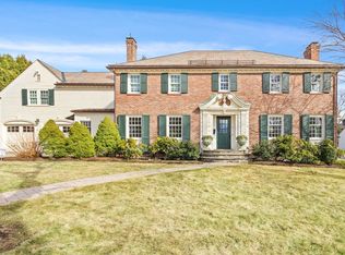 32 Pickwick Rd, Newton, MA 02465