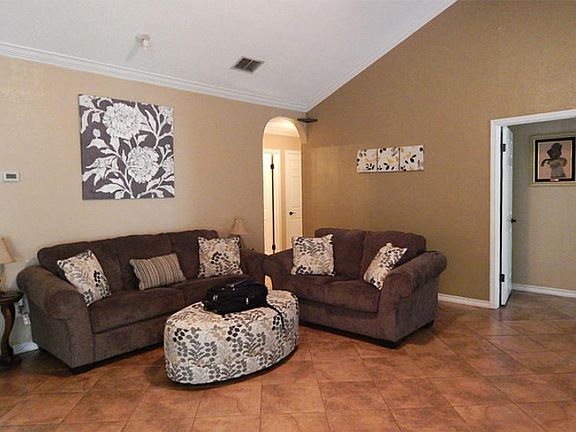 4th image of 7026 Bevington Dr