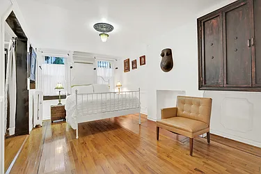 Rented by Brownstone Property Group