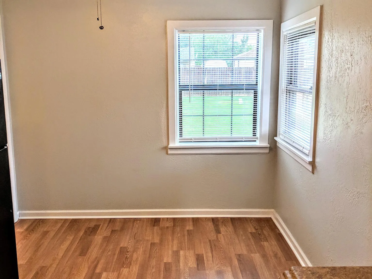3 bed, 1081 sqft, $950 — Photo 2