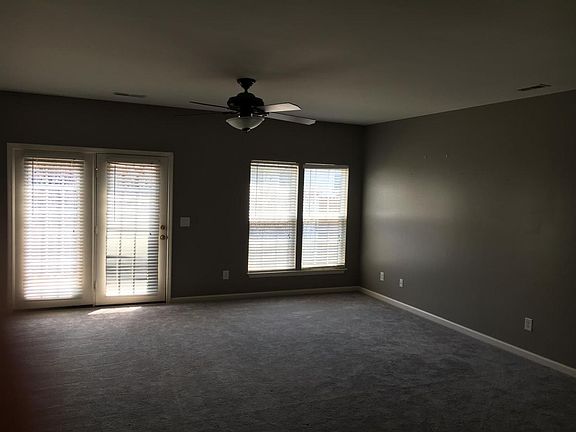 5th image of 215 Cambria Ct #215