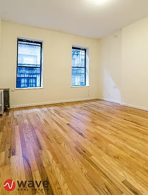 Rented by Wave Real Estate Group | media 22