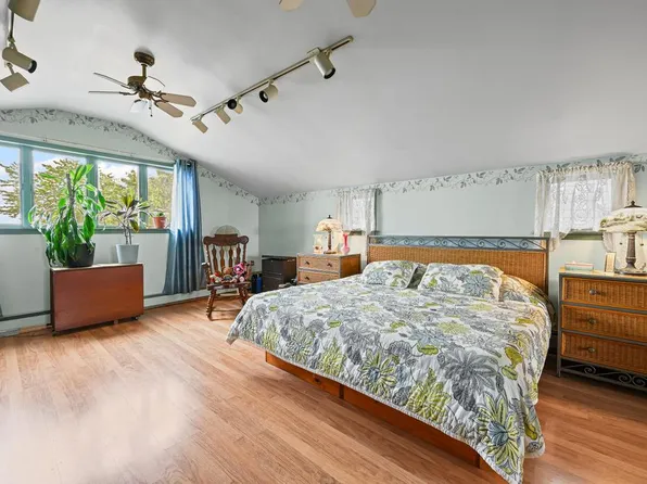 12-34 Cross Bay Boulevard image 16 of 29