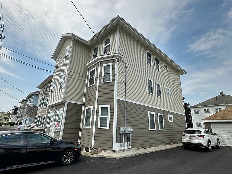 8 Buxton St — Photo 10