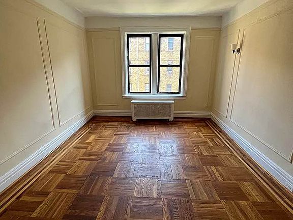 3rd image of 631 Academy St #4A