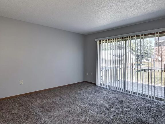 4th image of 3121 Oak Knoll Dr #17175654