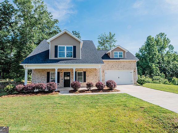 3rd image of 317 Willow Cove Ct