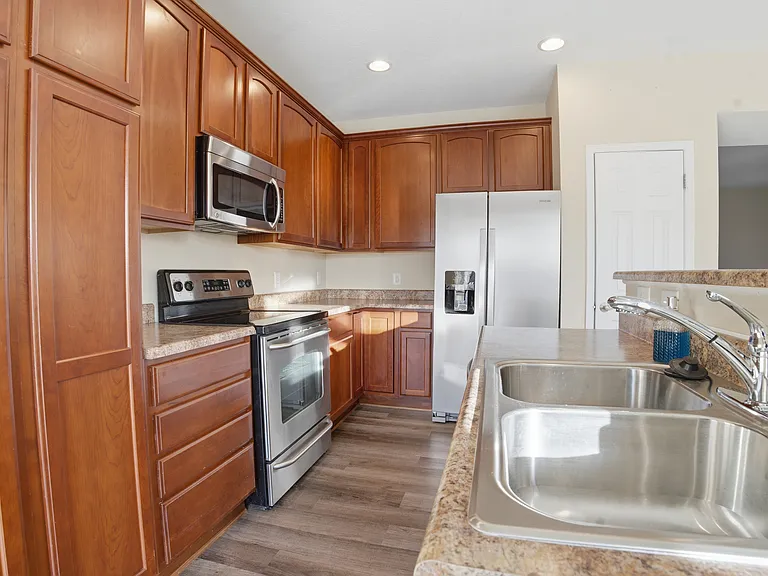 5658 Brownstone Dr — Photo 22