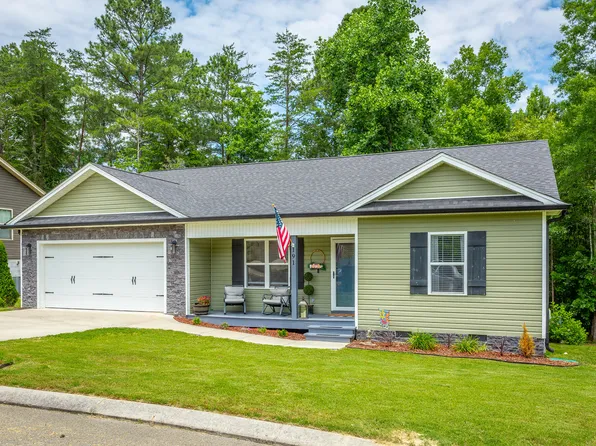 191 Cottage Crest Ct, Chickamauga, GA 30707