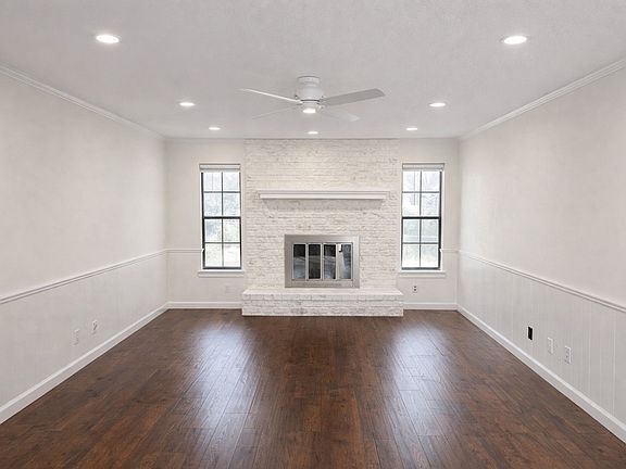 4th image of 2631 Stafford Dr