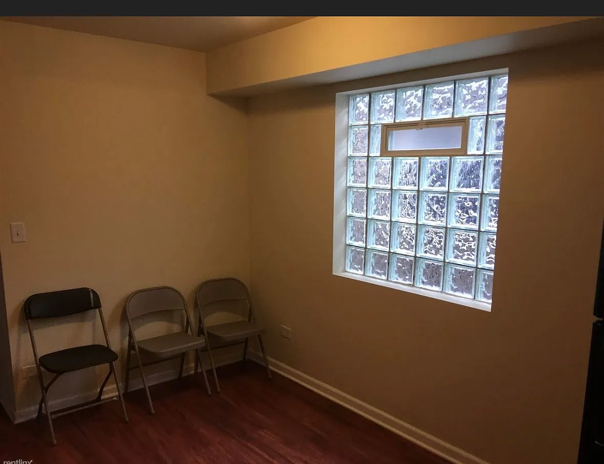 4 bed, 1.5 bath, 1276 sqft, $2,800 — Photo 2