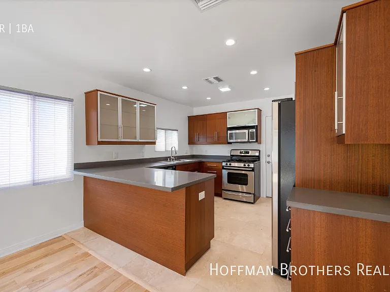 1117 S Cochran Ave #1 — Photo 5