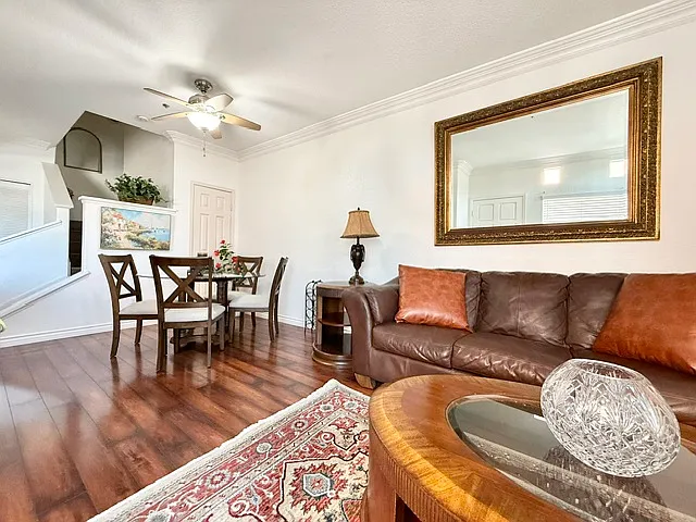 221 Donax Ave #2