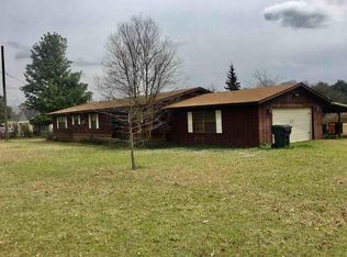 2824 Shady Pines Rd, Texarkana, TX 75501