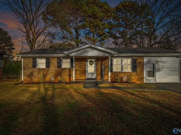 3120 Adonna Dr NW, Huntsville, AL 35810