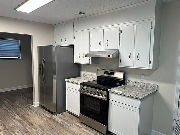 5th image of 7817 Deborah Dr APT A