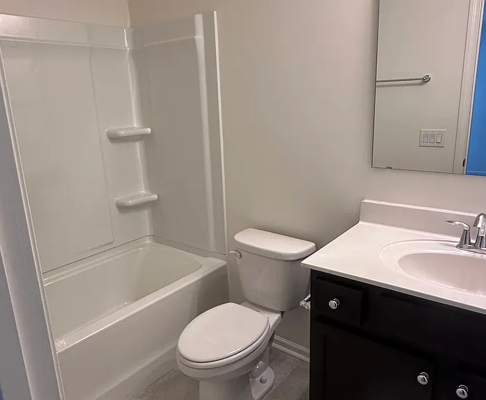 215 Banbury Ln #26 — Photo 4