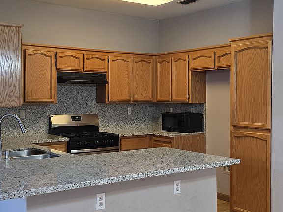 4th image of 9142 Bramwell Way