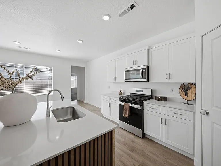 1677 S Cedar Mesa Dr — Photo 34